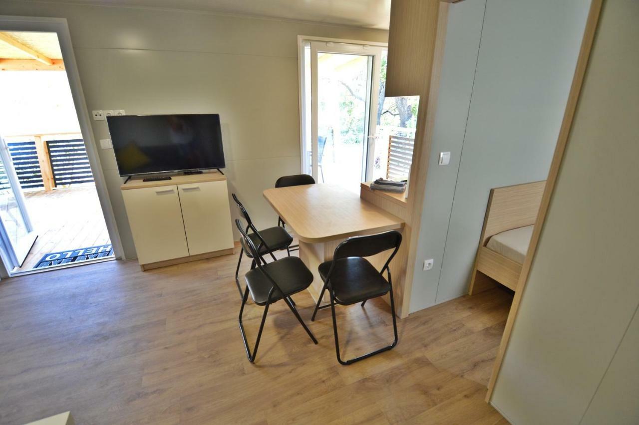 Mobile Home Cvita เบทินา ภายนอก รูปภาพ