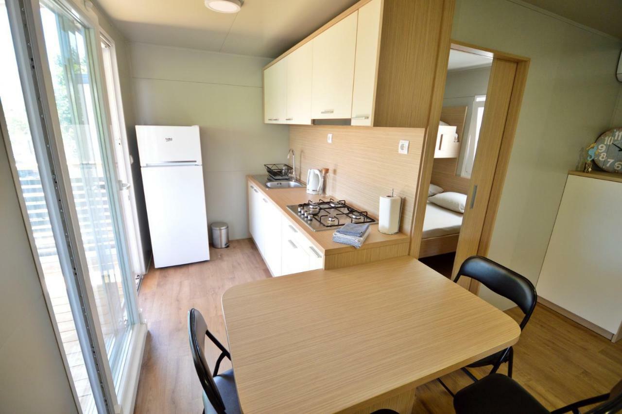 Mobile Home Cvita เบทินา ภายนอก รูปภาพ
