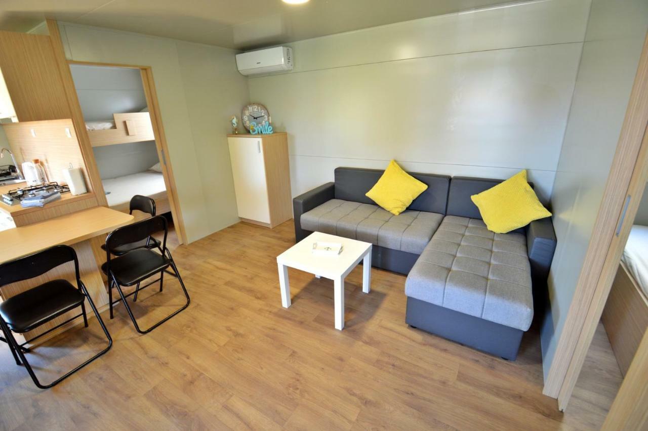 Mobile Home Cvita เบทินา ภายนอก รูปภาพ