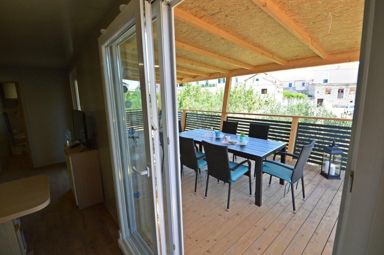 Mobile Home Cvita เบทินา ภายนอก รูปภาพ